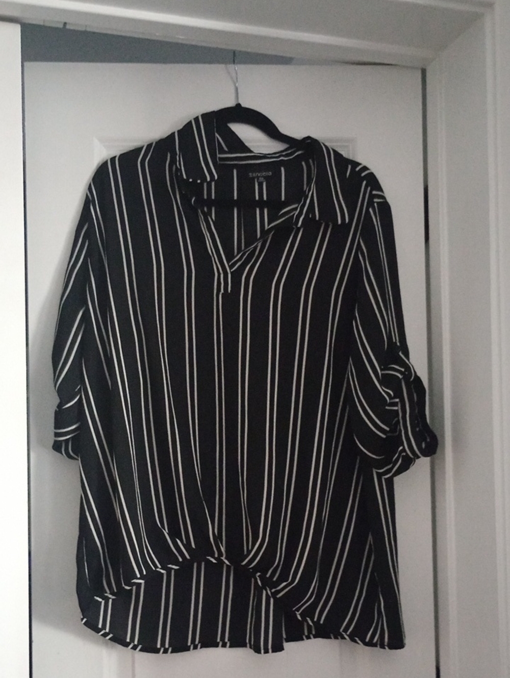 Zenobia Black and White Vertical Stripe Tunic Size 2XL